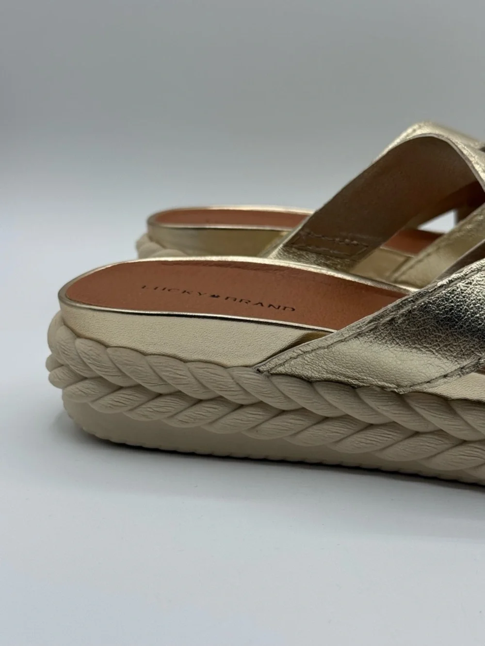 Lucky Brand Lofftee Gold Espadrille Slide Metallic Crisscross Sandals Size 10